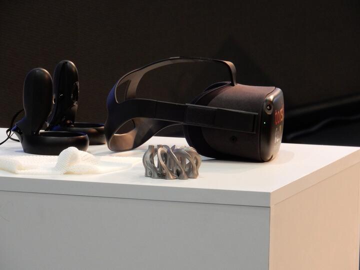 Des casques de réalité virtuelle pour les seniors